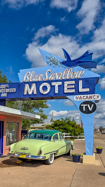 Blue Swallow Motel